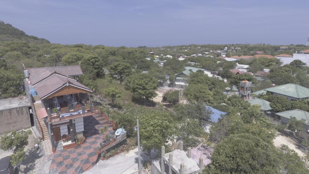 Photo of Buildings in Bira