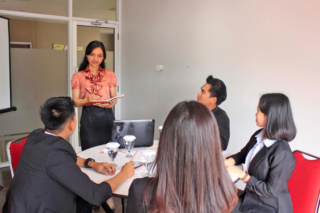 Photo of Human In Picture in Cilacap
