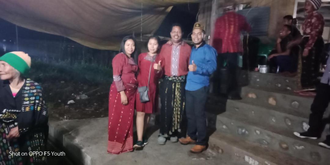 Photo of Human In Picture in Labuan Bajo