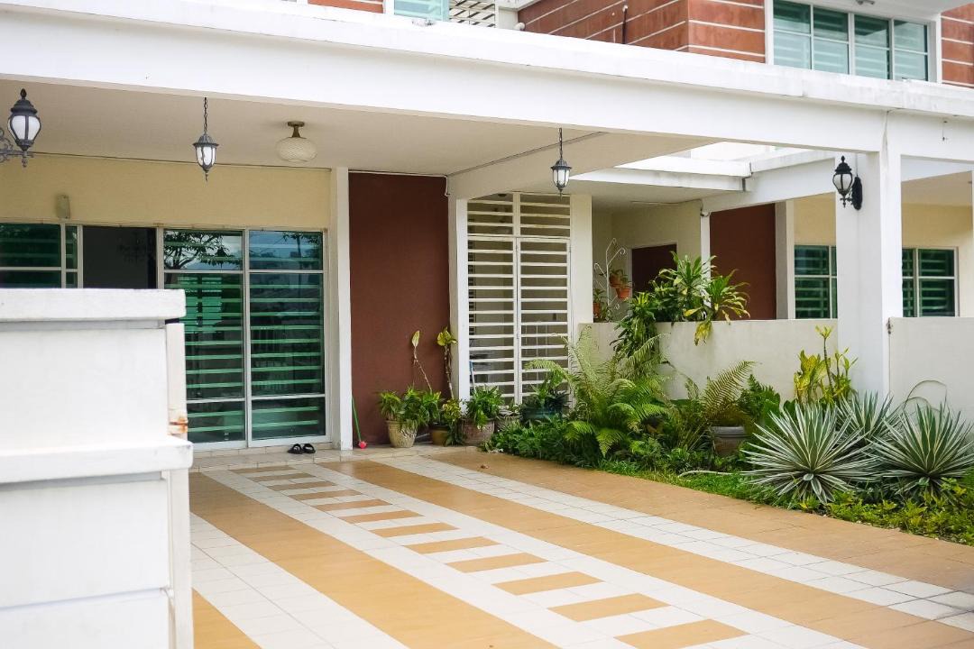 Photo of Buildings in Seri Tanjung Pinang