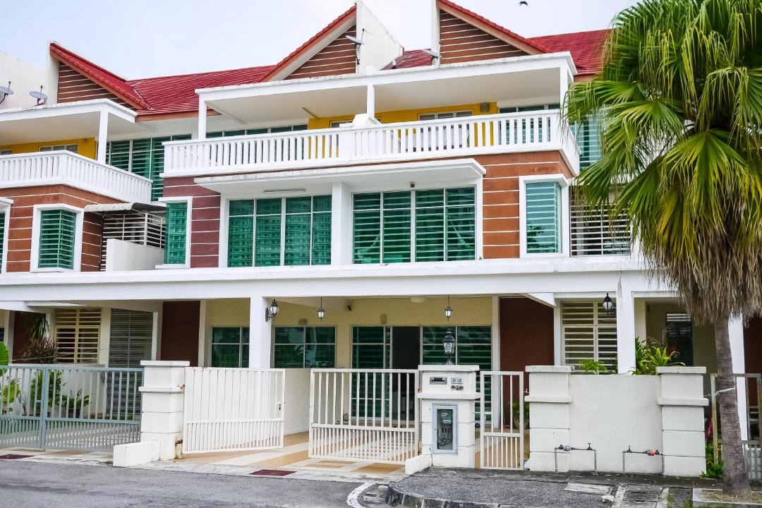 Photo of Buildings in Seri Tanjung Pinang