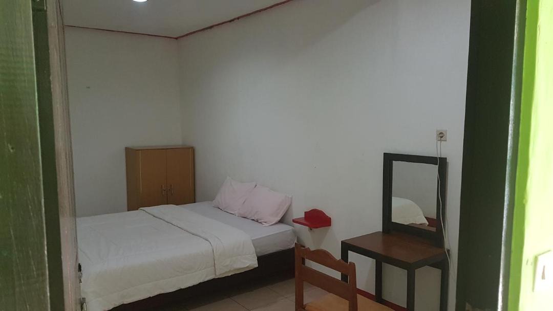 Photo of Bedroom in Moni