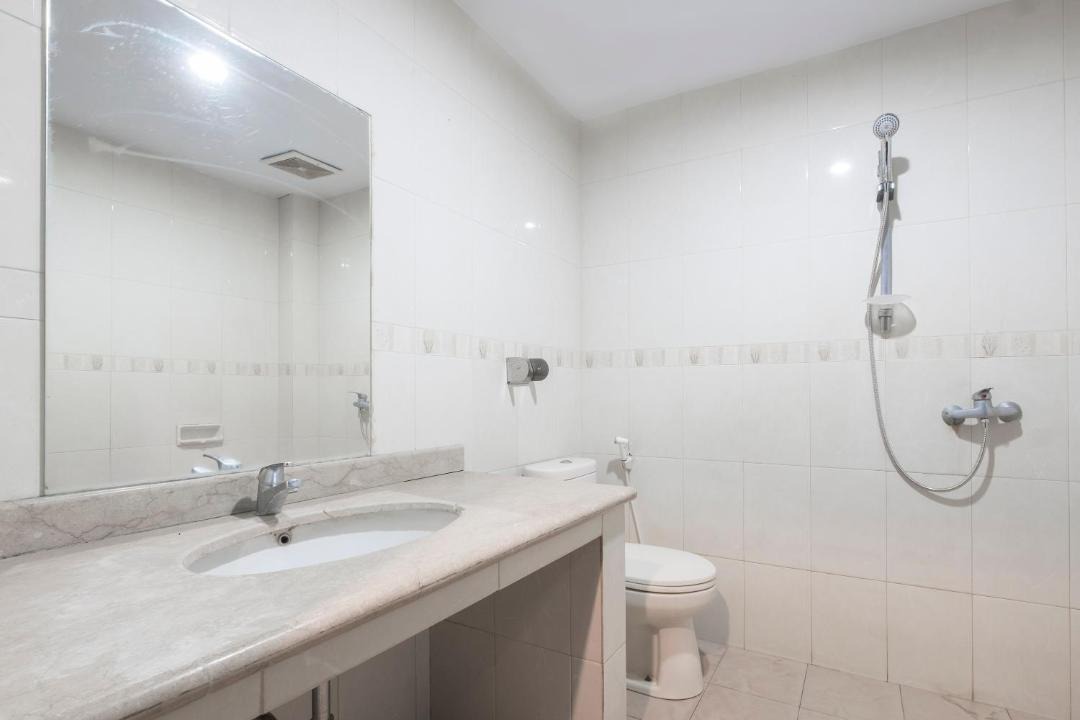 Photo of Bathroom in Biringkanya