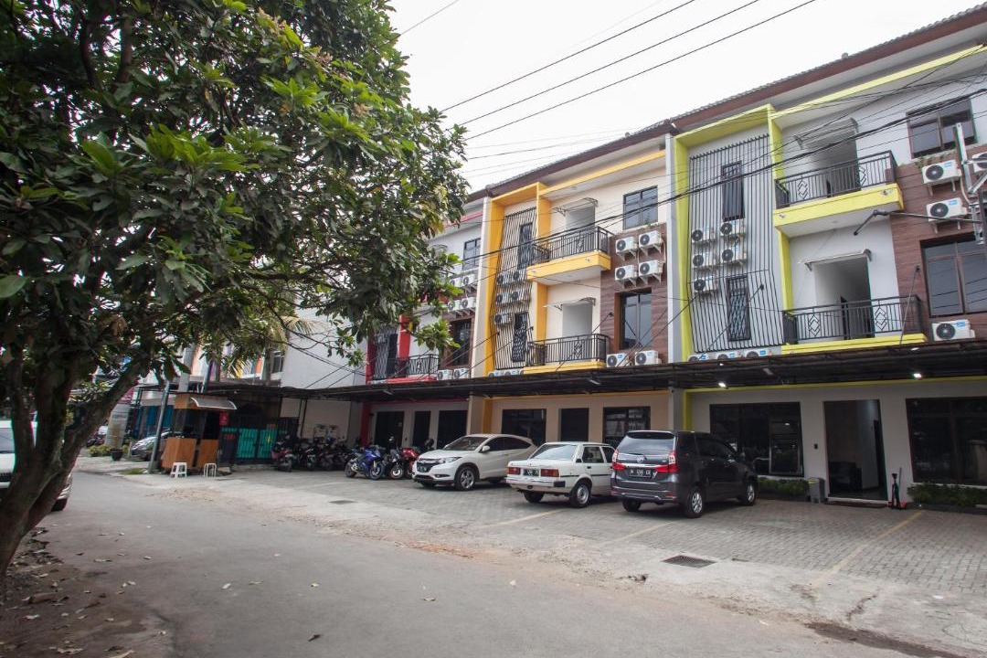 Photo of Buildings in Dinoyo