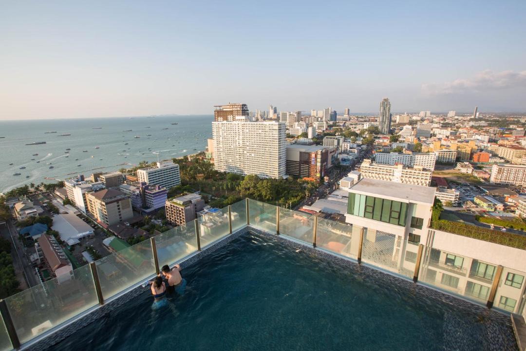 Photo of Others in Pattaya Bay