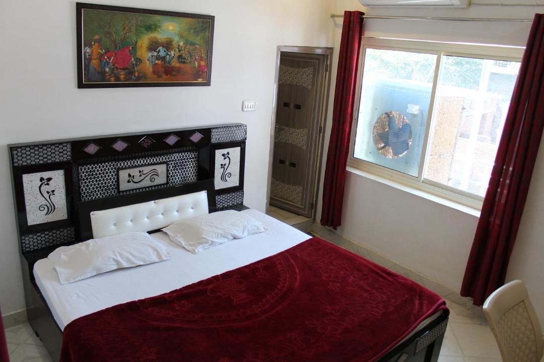 Photo of Others in Orchha