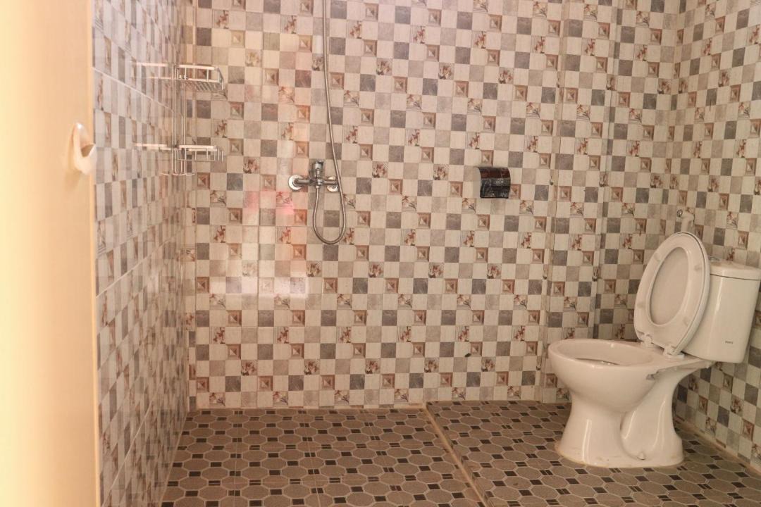 Photo of Bathroom in Tuk Tuk