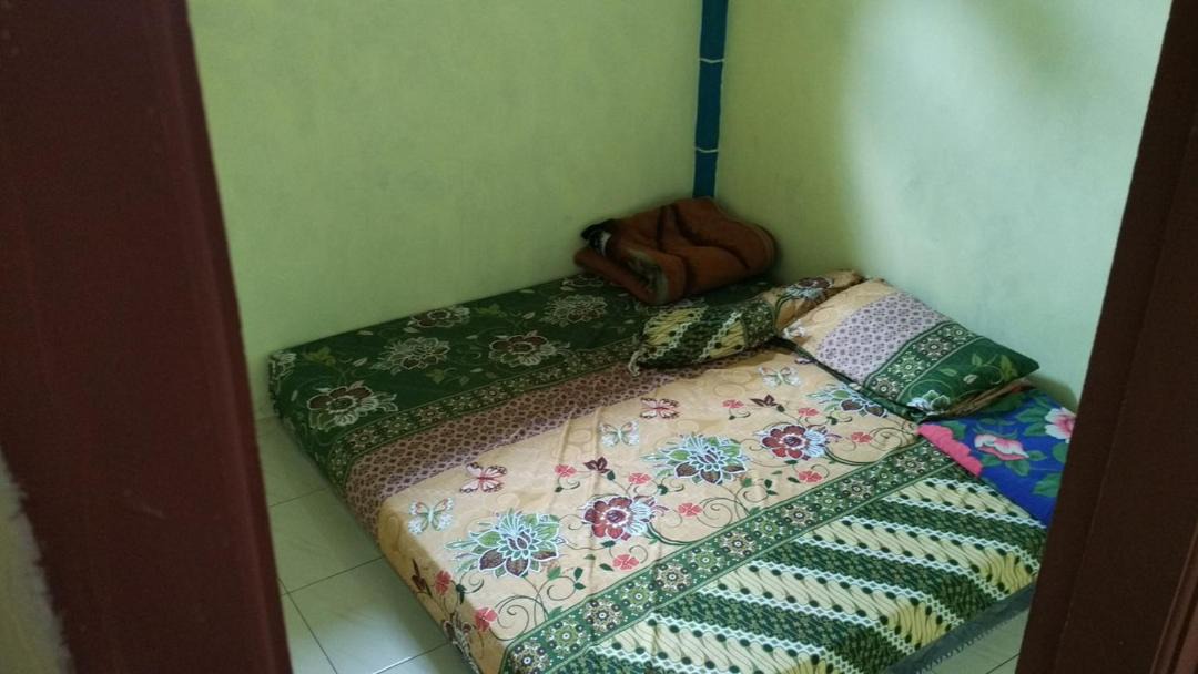 Photo of Bedroom in Hargomulyo