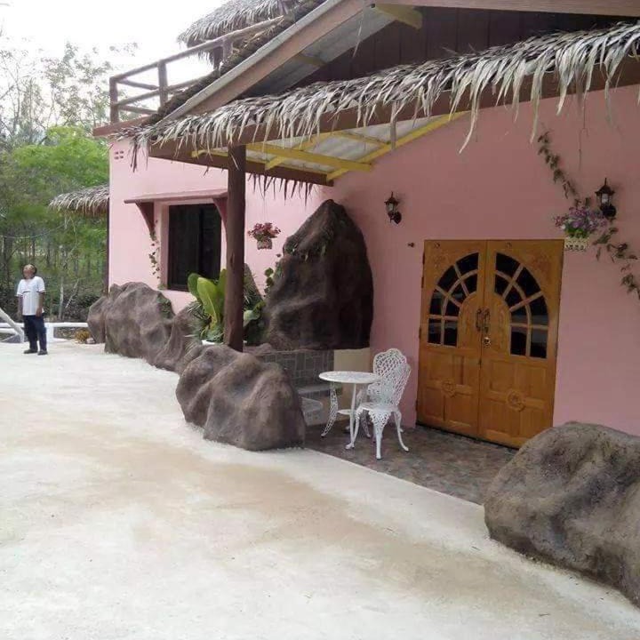 Photo of Others in Suan Phueng