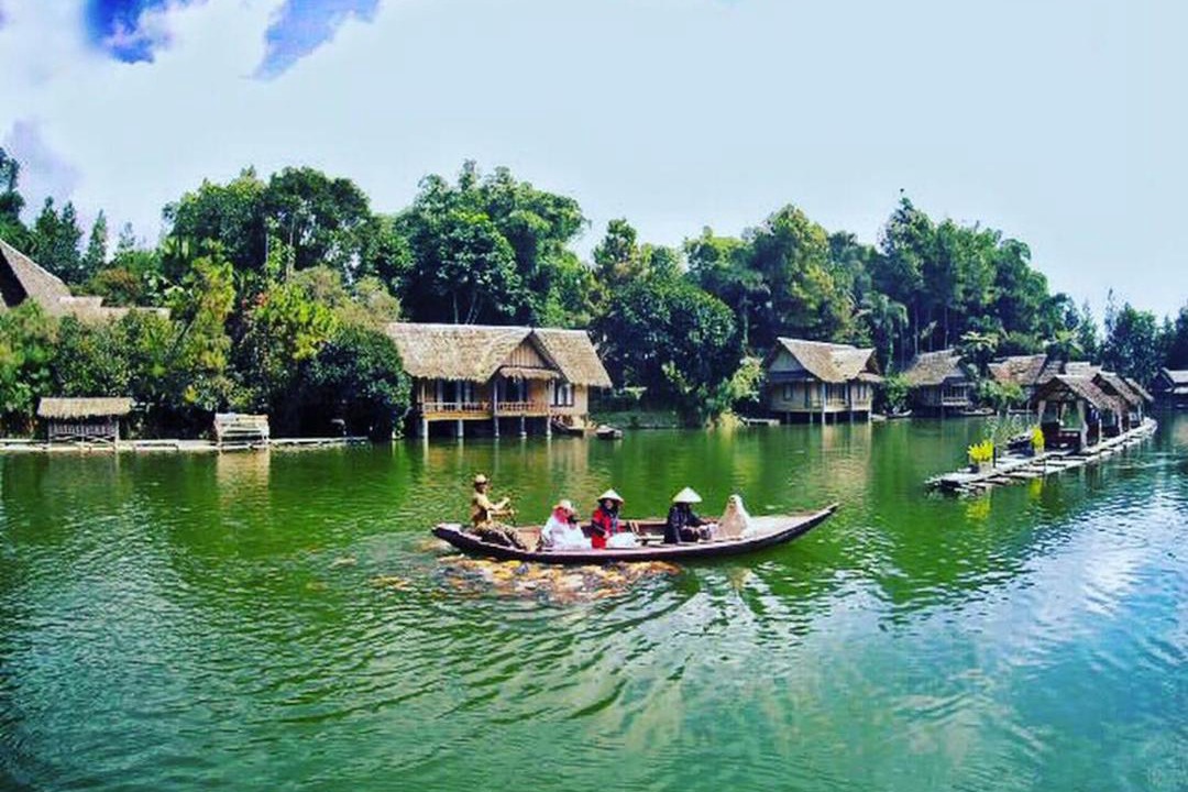 Photo of Others in Samarang