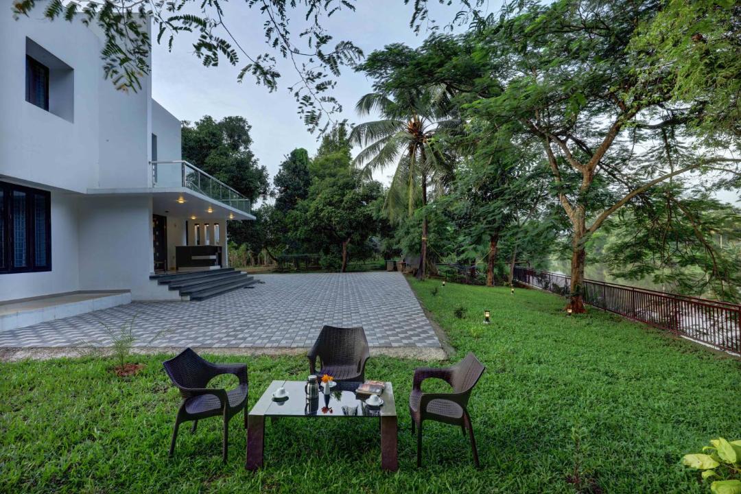 Photo of Buildings in Aluva