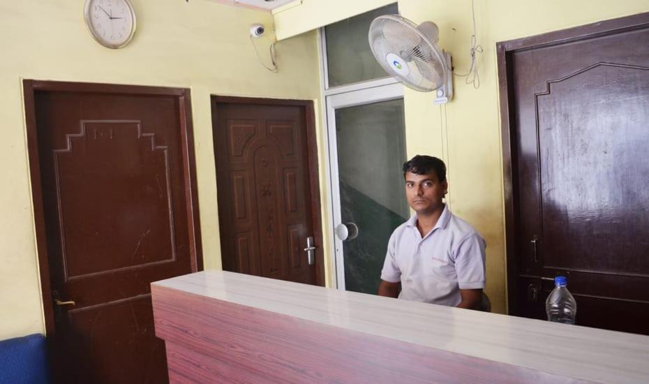 Photo of Human In Picture in Charbagh
