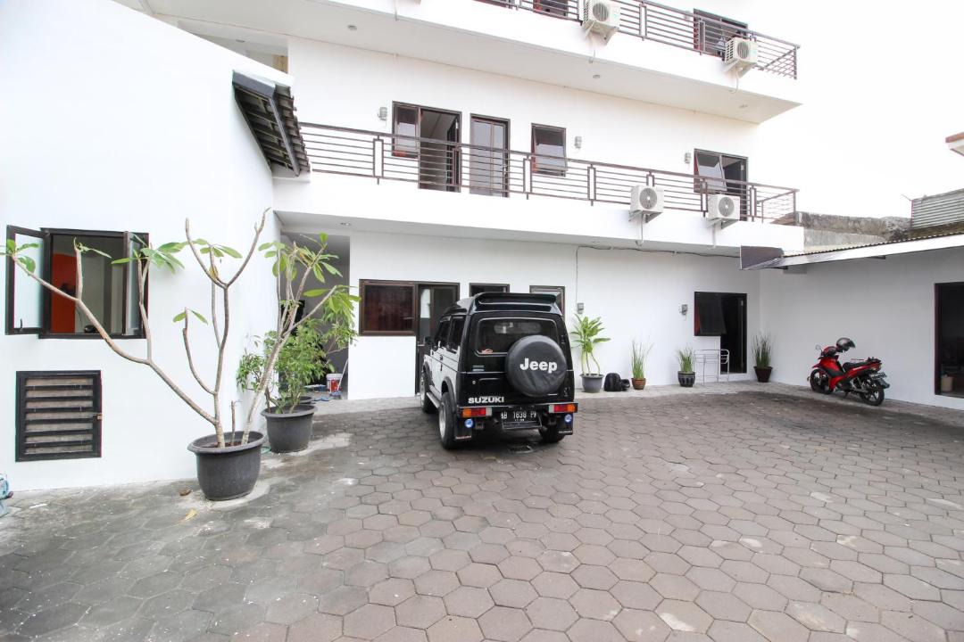 Photo of Buildings in Catur Tunggal