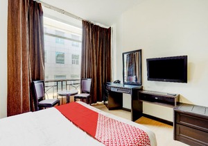 OYO 90351 Hotel Five Star 1