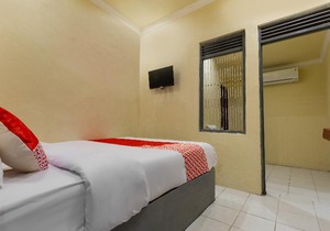 OYO 2527 Hotel Triana