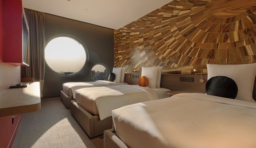 Deluxe Triple Room, City View