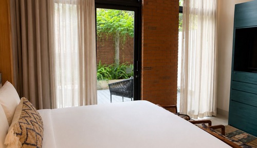 PATIO RESIDENCE