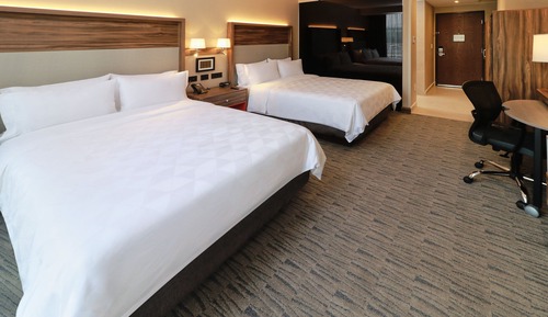 Junior Suite, 2 Queen Beds, Kitchenette