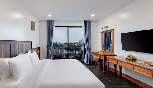 Deluxe Double Room with Balcony