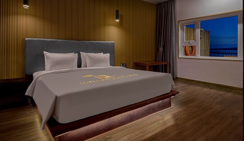 Elite Villa King Bed