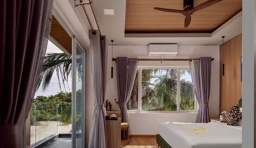 Premier Double Balcony Sea View