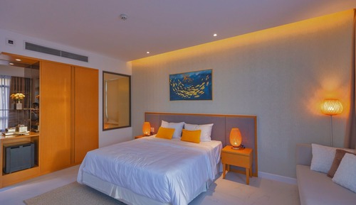 3-Bedroom Beachfront Pool Villa