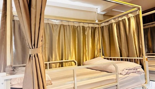 Mixed Dorm M