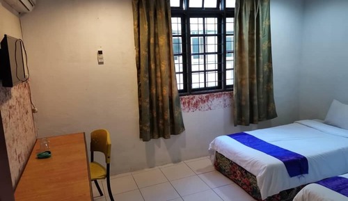 Deluxe Twin Room