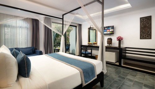 Luxury King Room - Afternoon Tea + Workspace + Support Community