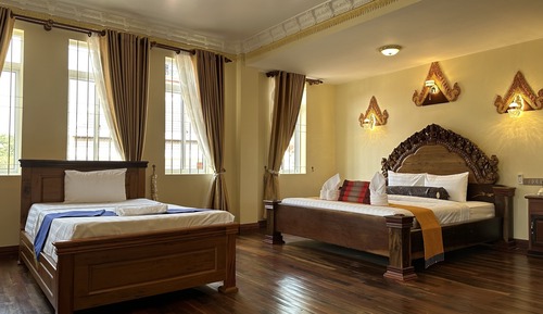 Premier Twin Room, 1 Bedroom, Private Bathroom, City View