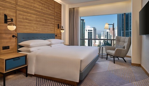 Executive Suite, 1 King Bed, City View