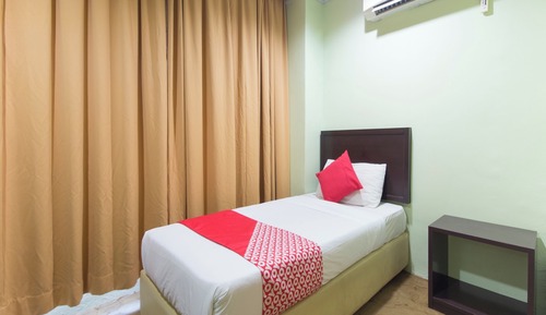 Deluxe Single Room