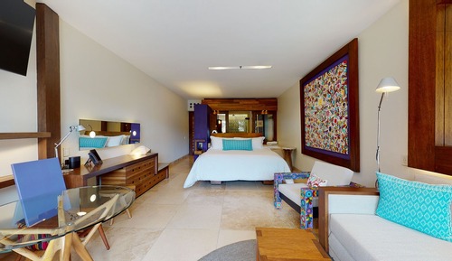 Suite (River, Adults Only)