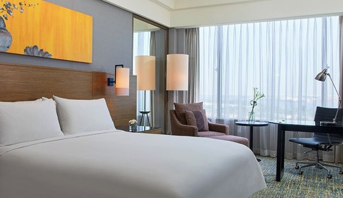 Deluxe Room, 1 King Bed