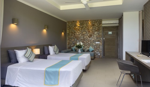 Ocean View One-Bedroom Twin