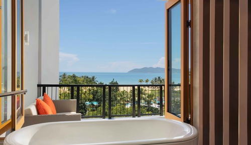 Seaview Balcony King Grand