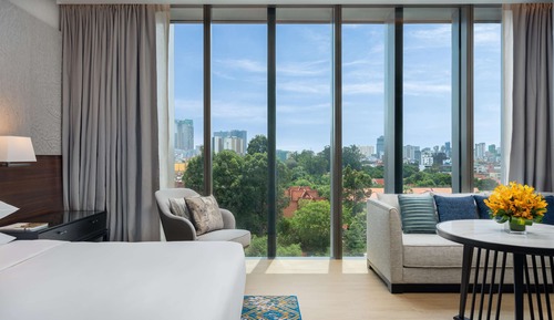 Deluxe Room, 1 King Bed (Palace View)