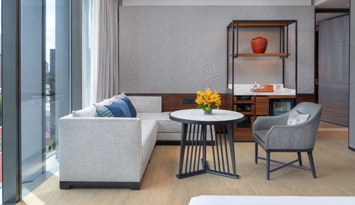 Deluxe Room, 1 King Bed