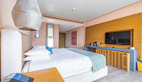 Superior Room, 1 King Bed