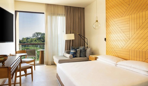 Standard Room, 1 King Bed, Balcony, Mountain View (All-Inclusive)
