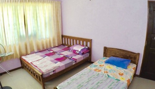 Room, 3 Bedrooms