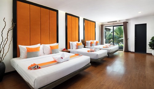 Super Family Deluxe With Balcony Pool View - Free Bus Station Pick Up