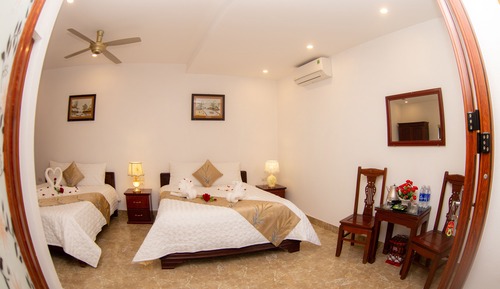 Deluxe Family Room