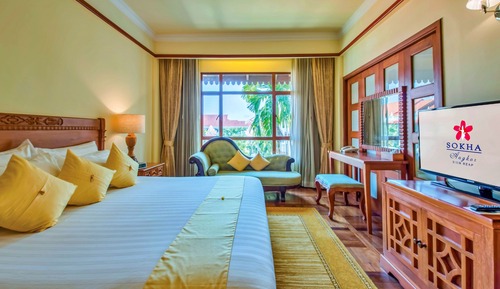 Junior Suite, Pool View