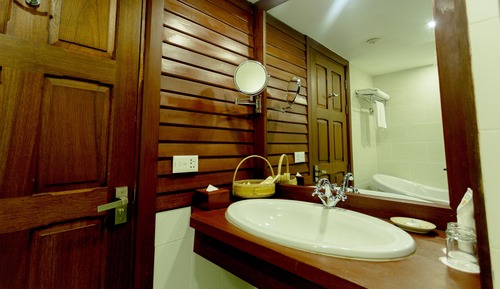 Deluxe Double Room, Garden View