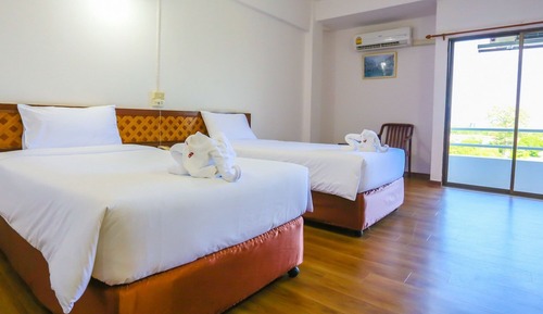 Deluxe Room, 1 King Bed