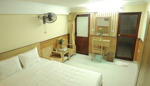Basic Double Room, 1 Queen Bed, Accessible, Garden View
