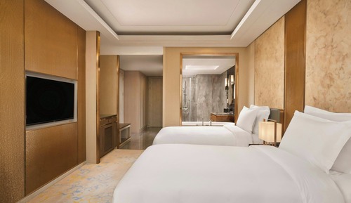 Club Room, 2 Twin Beds, Non Smoking (Sky View)