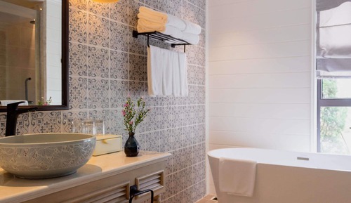 Junior Suite, 1 King Bed, Balcony (Family)