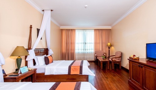 Deluxe Twin Room, Non Smoking (with 2 Twin Beds)